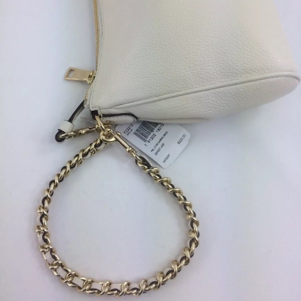 πΊH.PπΊAuthentic COACH pebbled leather CrossbodyπΈ - Picture 5 of 8